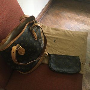 Authentic Louis Vuitton Vintage Bucket purse